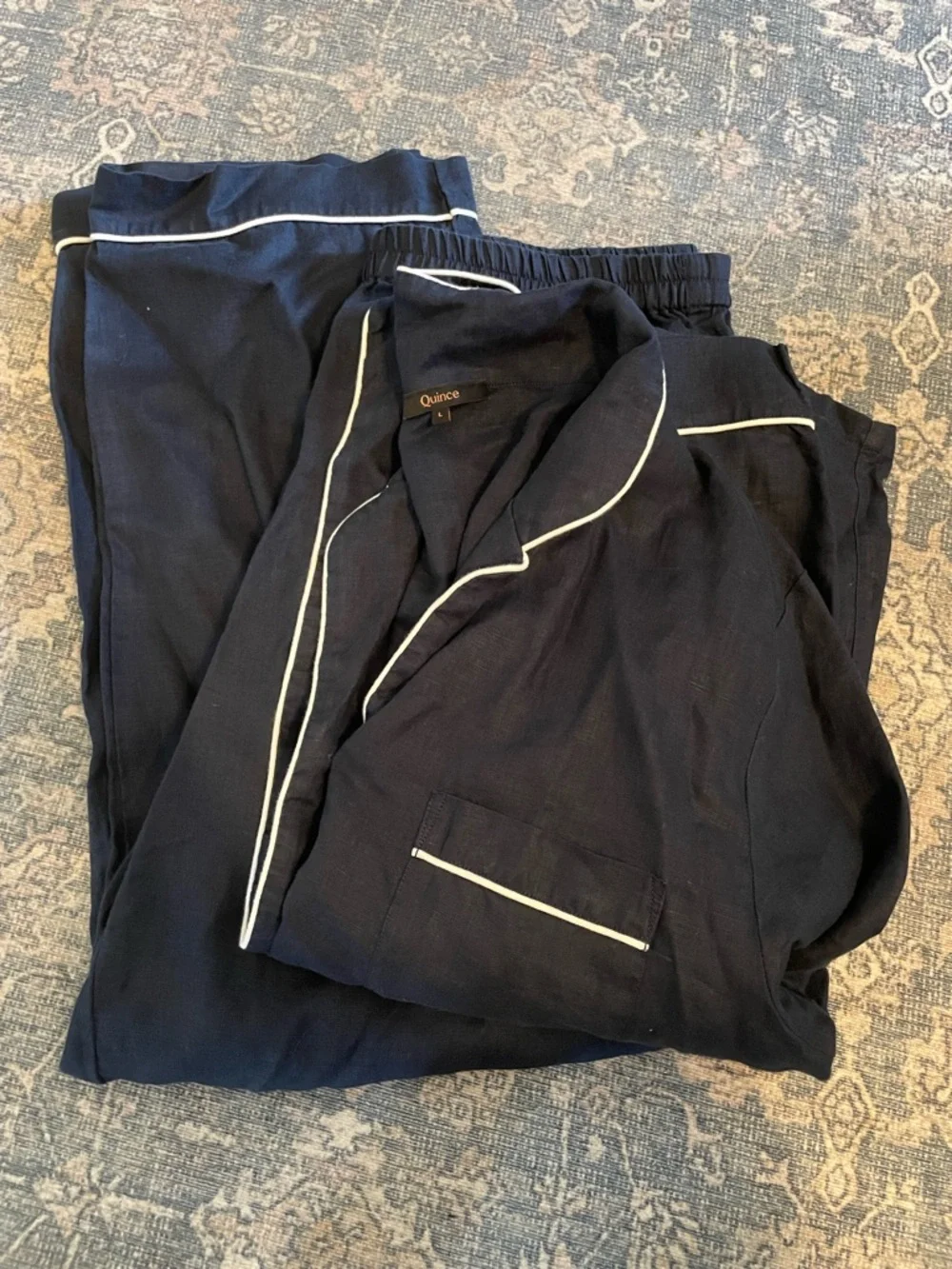 NWOT Women’s Navy Linen Pajama Set with Contrast Piping - Picture 2 of 2